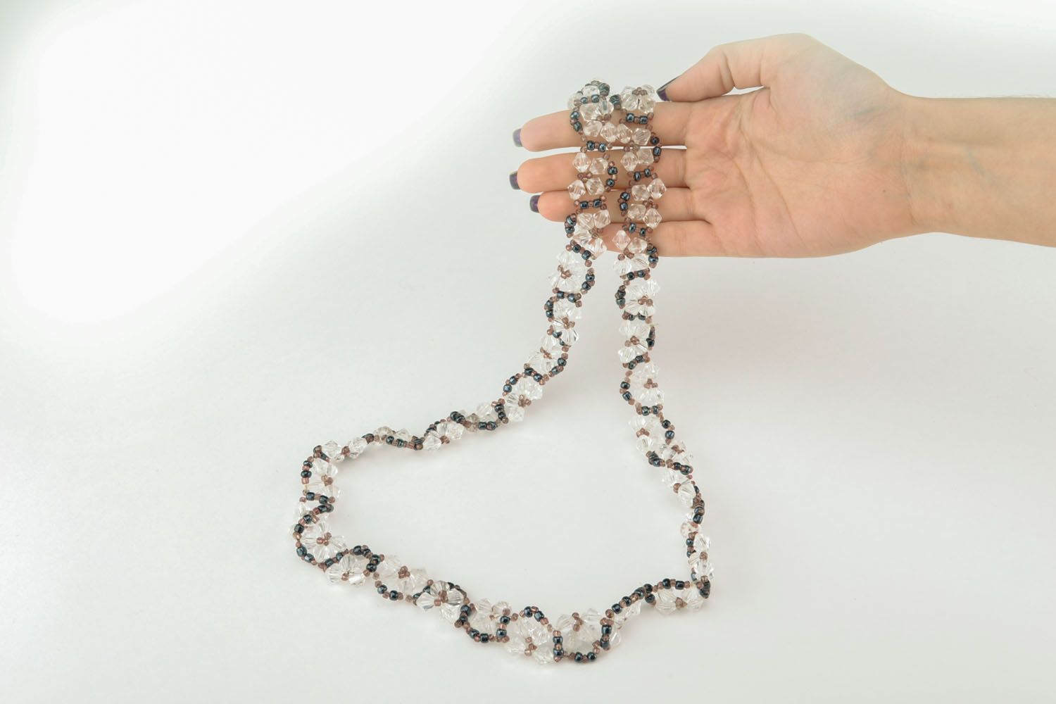 Длинное ожерелье из бисера фото 2