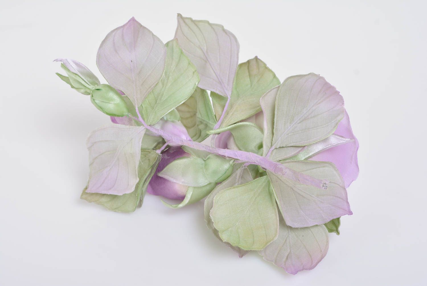 Deko Blumen aus Textil handgemachter Schmuck für Interieur violette Rosen foto 4
