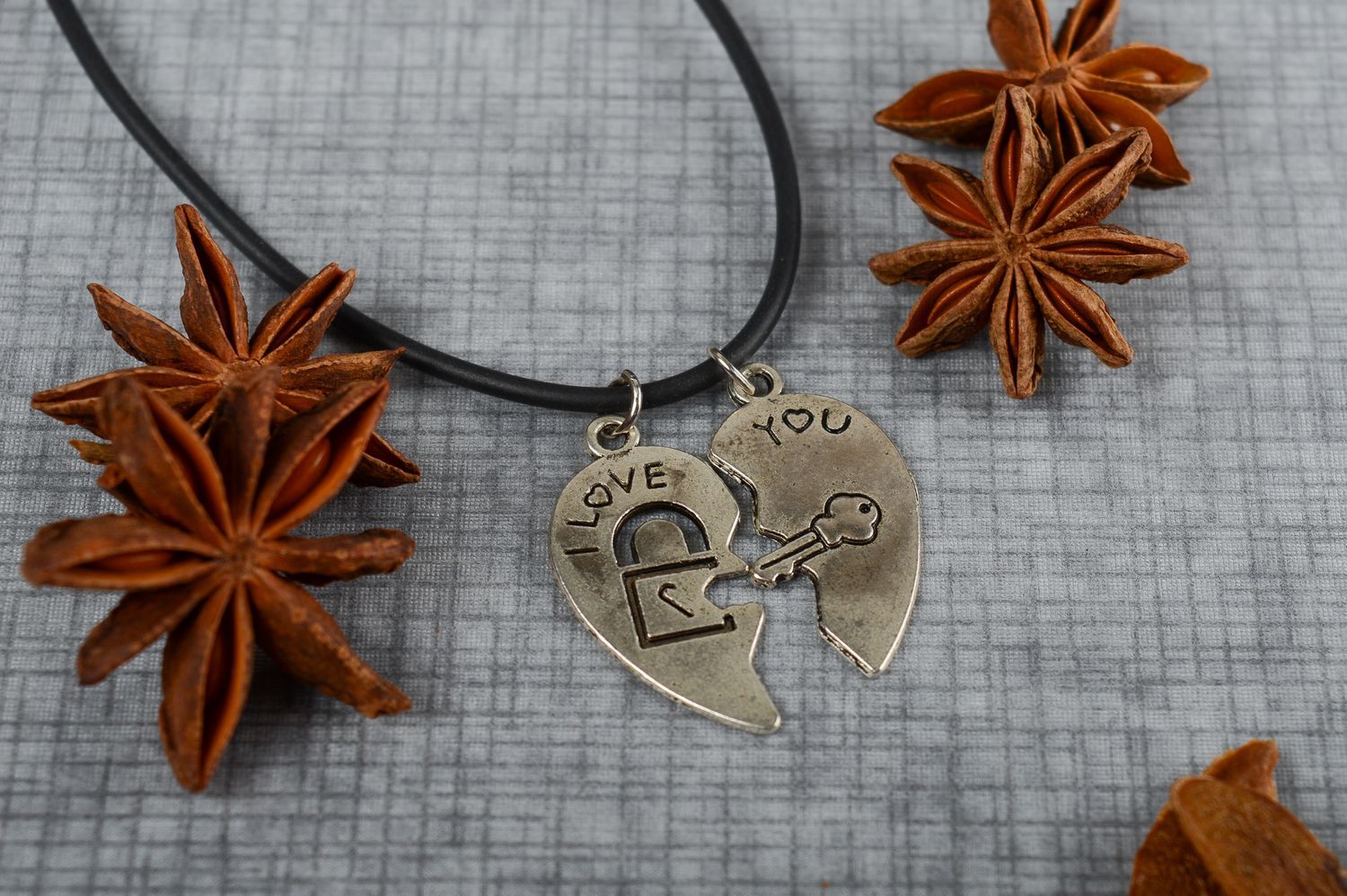 Fashion jewelry handmade pendant metal pendant heart with a cord women gift photo 1