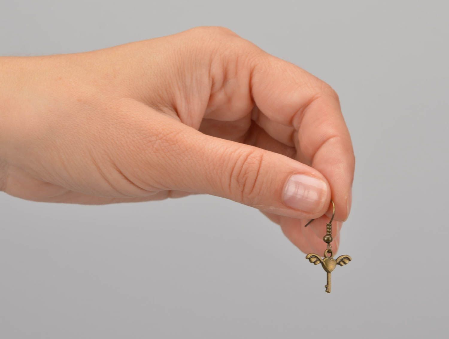 Boucles d'oreilles pendantes Bijoux fait main Cadeau pour femme clés en métal photo 2