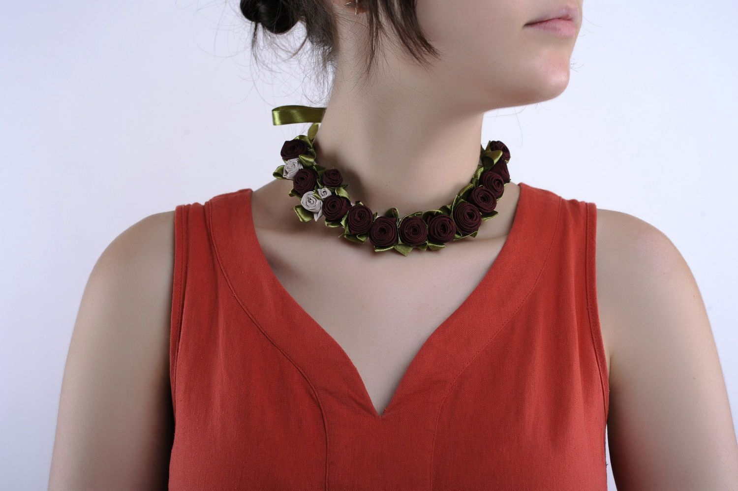 Textile necklace photo 2
