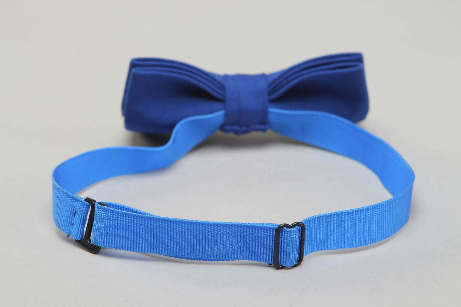 Fabric bow tie of dark blue color photo 3