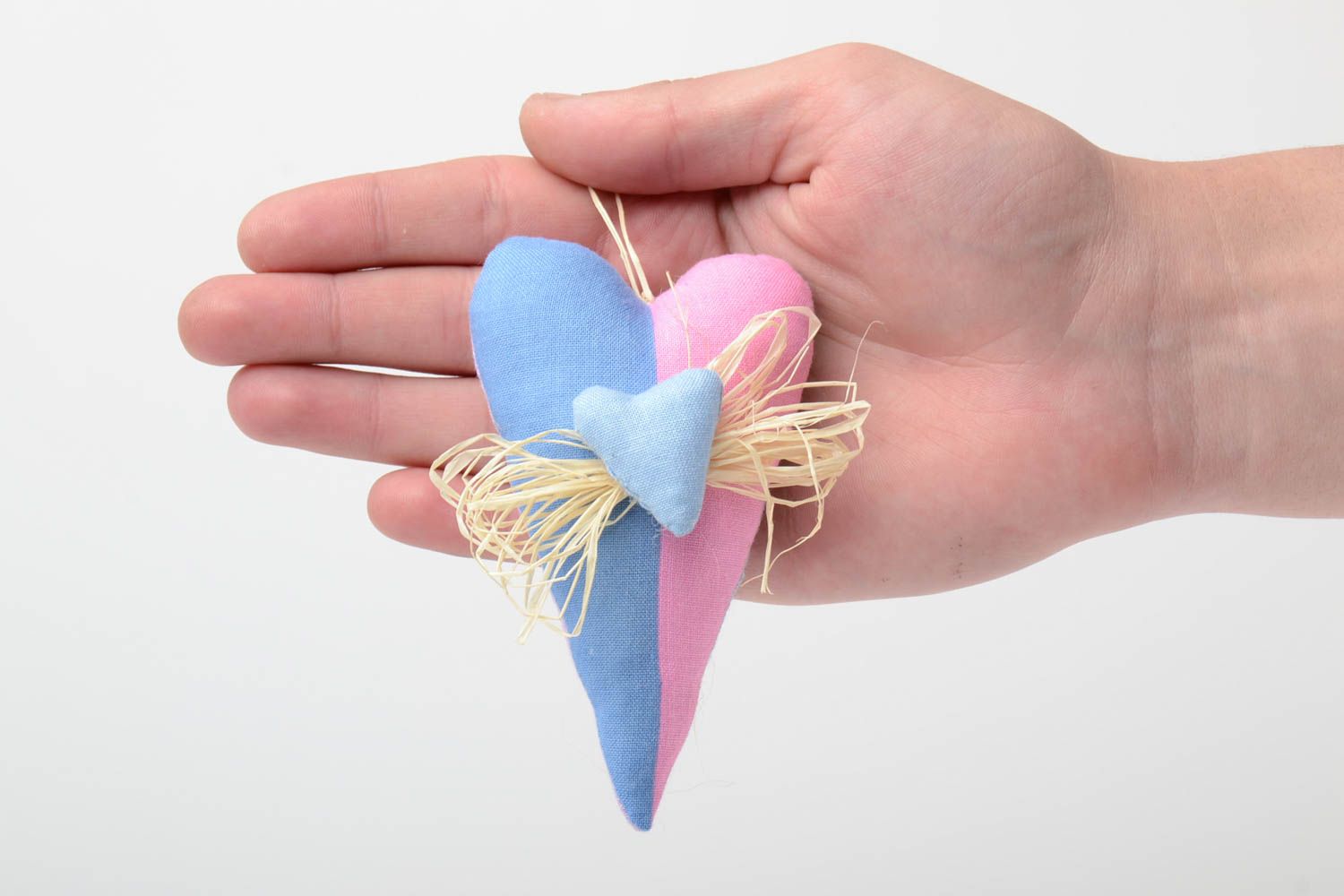 Décoration à suspendre coeur faite main en calicot rose bleu originale photo 5