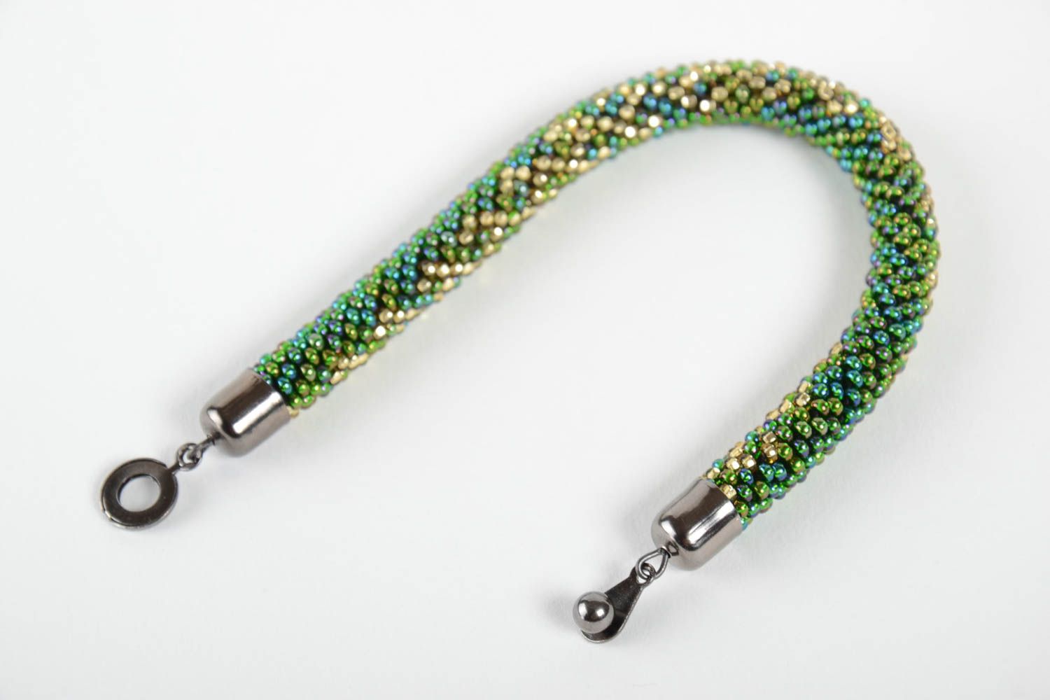 Bracelet en perles de rocaille Bijou fait main vert au crochet Cadeau pour femme photo 5