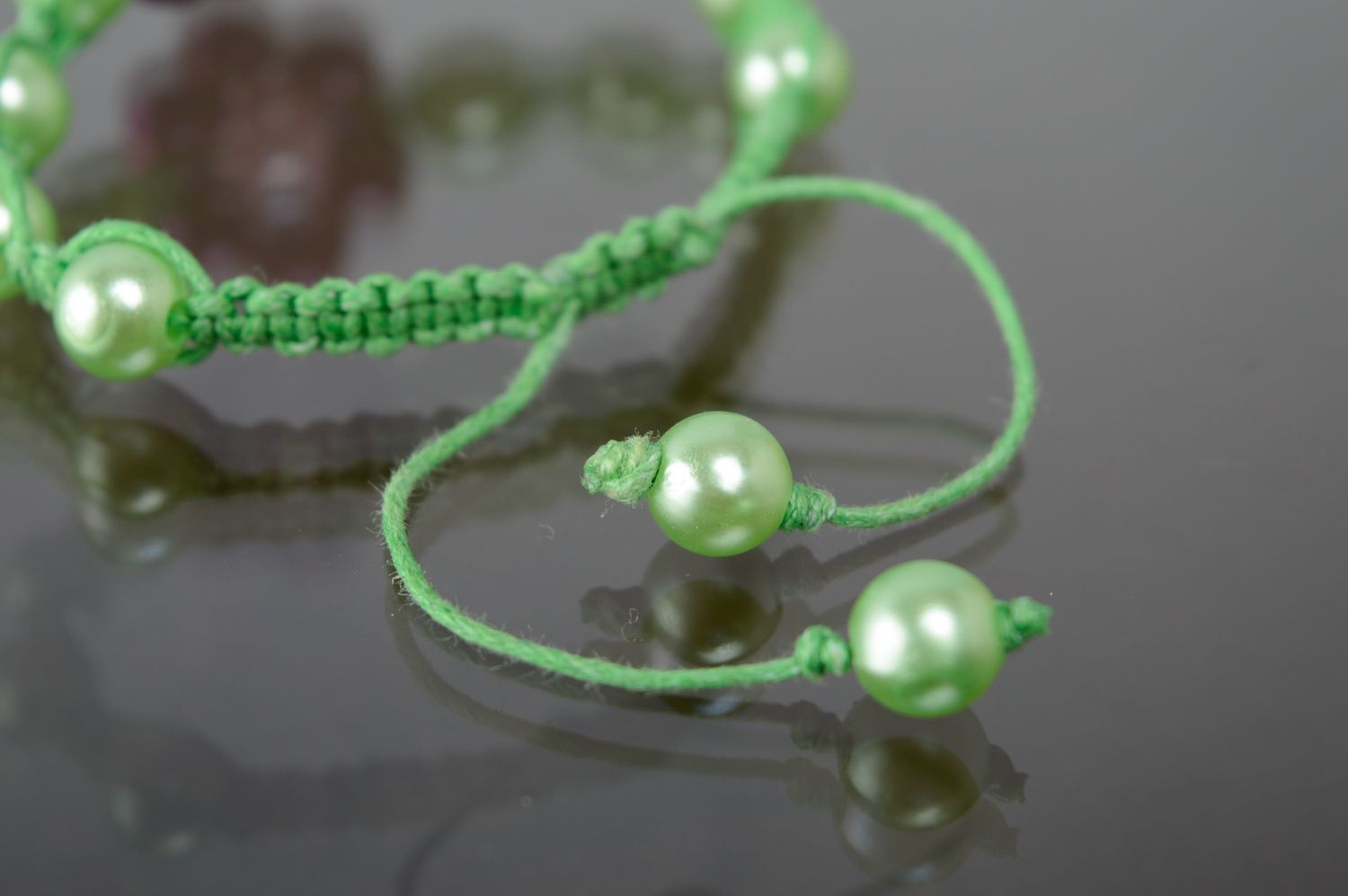 Bracelet en macramé avec perles céramiques vert fait main cadeau pour femme photo 4