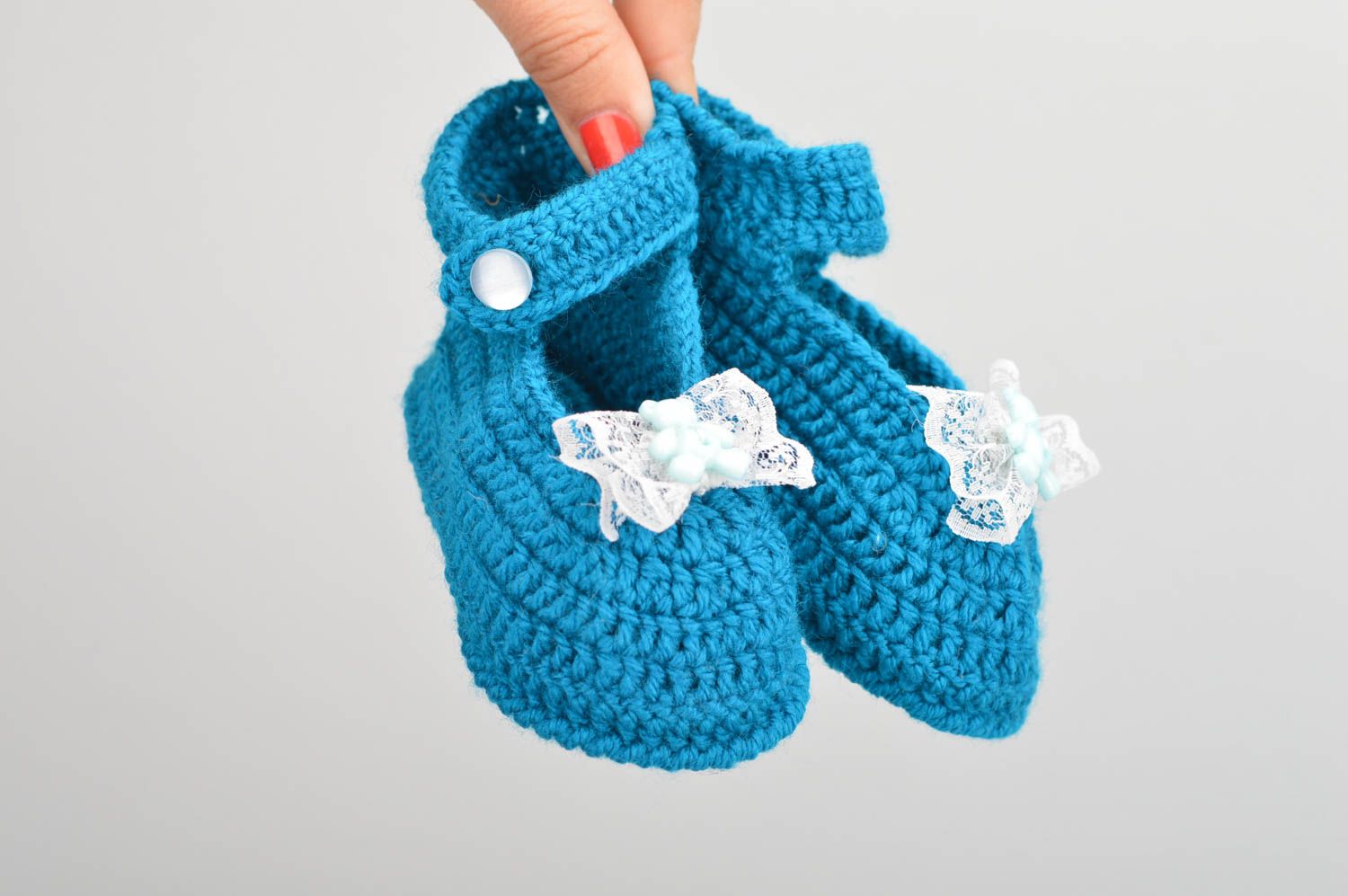 Handmade designer baby shoes crocheted of blue woolen and cotton threads  photo 3