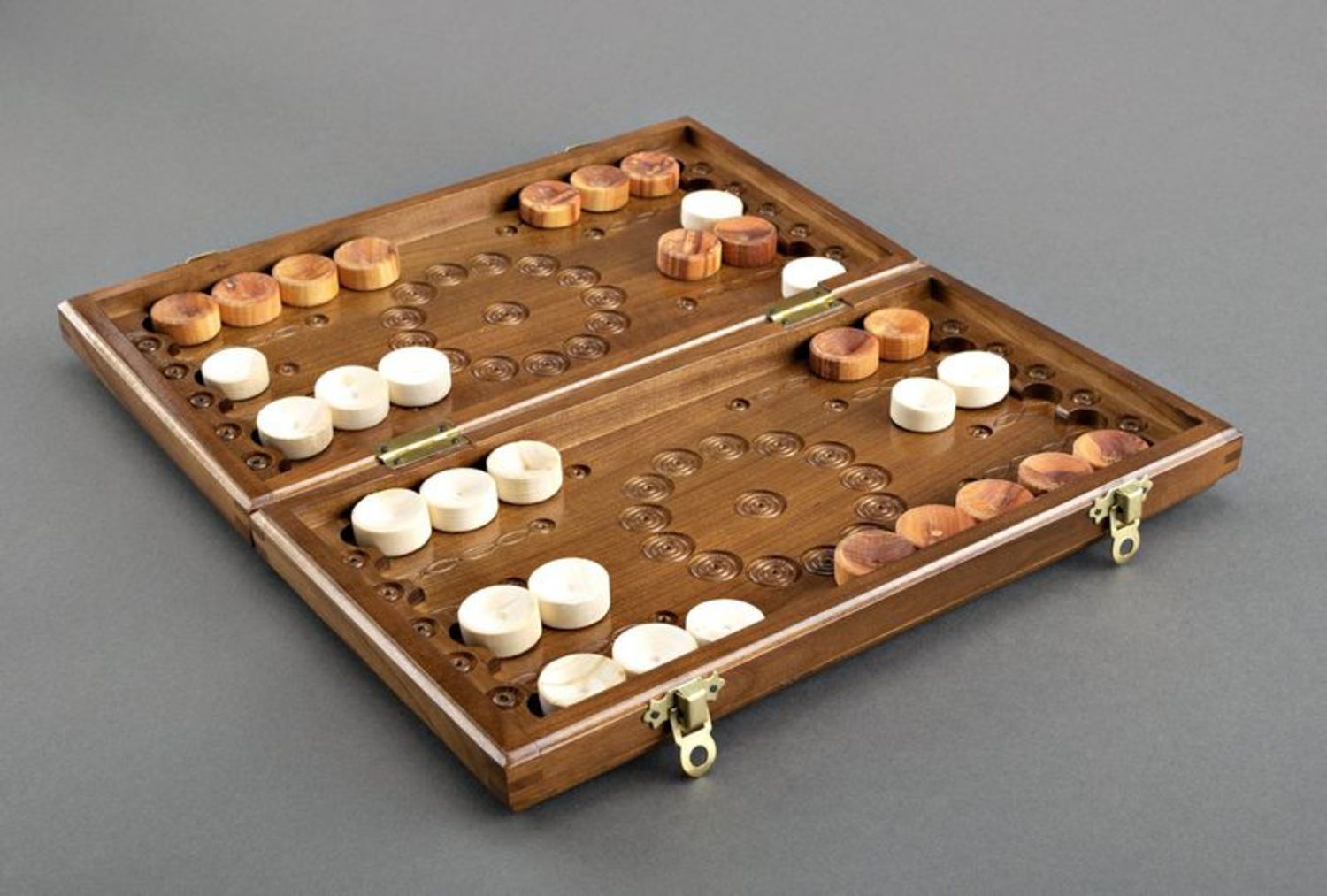 Backgammon en bois photo 3