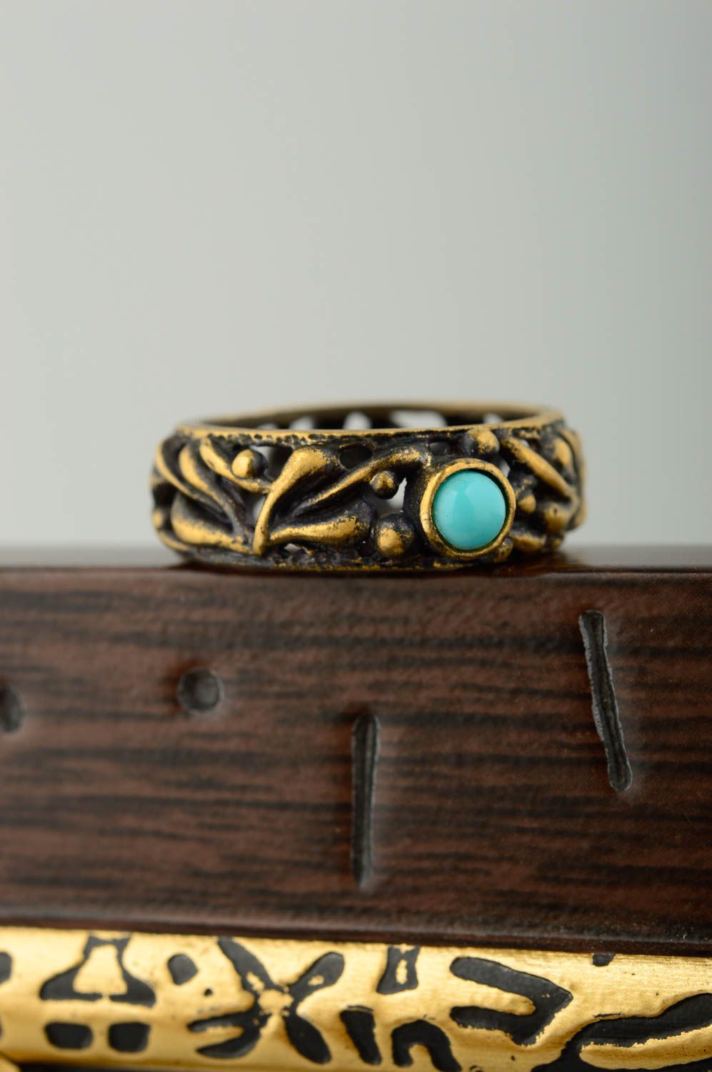 Кольцо ручной работы кольцо из бронзы с камнем бижутерия кольцо оригинальное фото 1