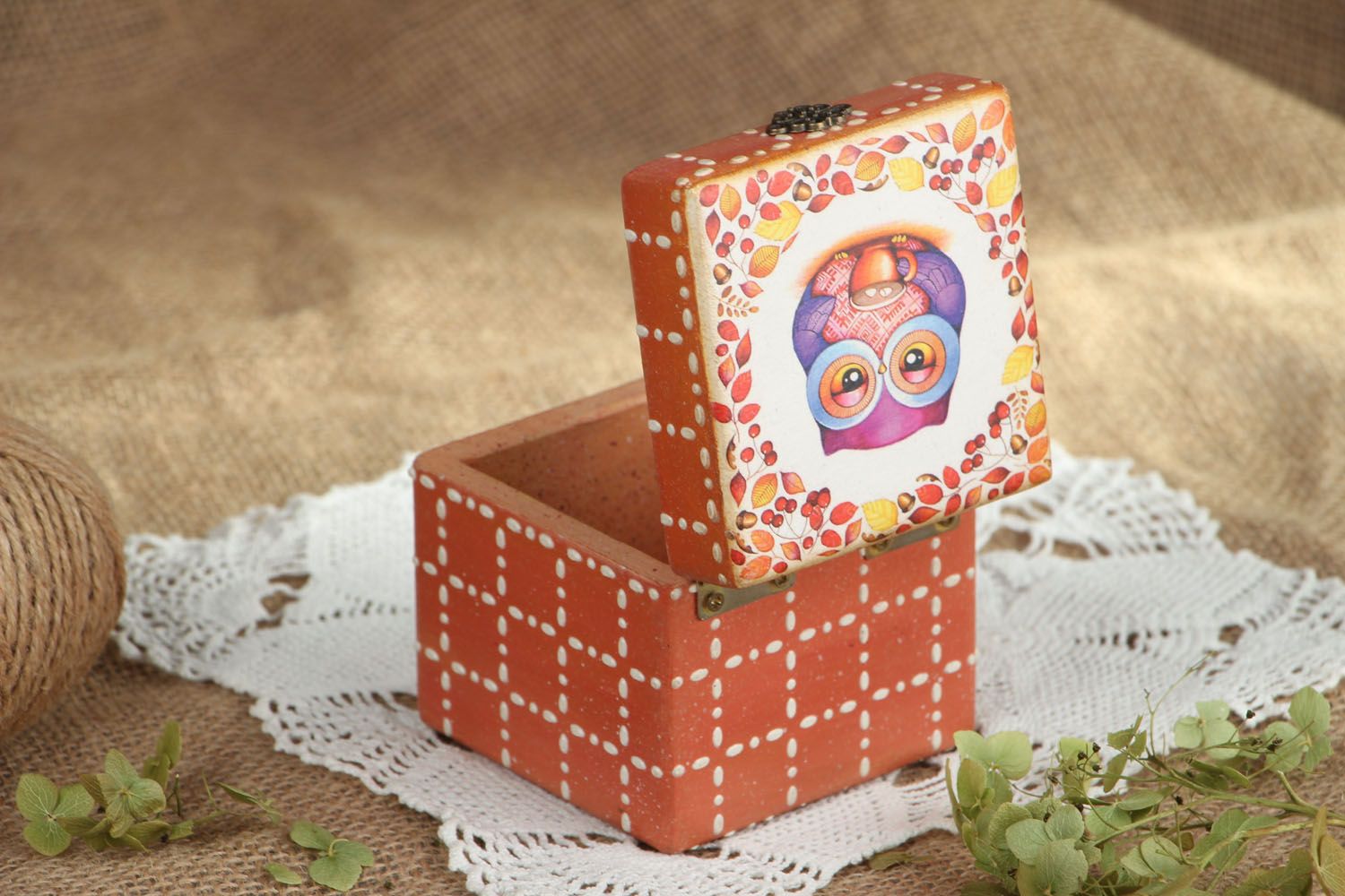Petite boîte en bois décorée Hibou faite main photo 5