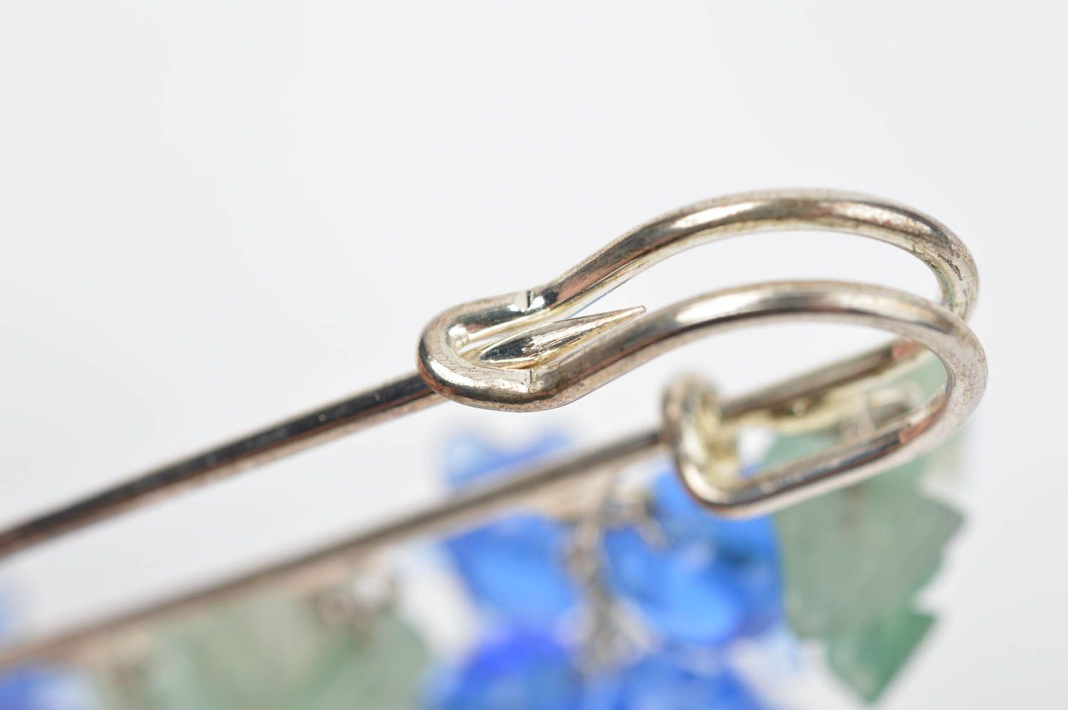 Beautiful handmade glass brooch beaded brooch designer accessories for girls photo 4