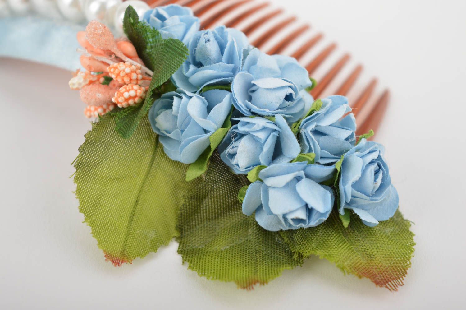 Handgemachter Blumen Haarkamm Designer Schmuck Haar Accessoire mit blauen Rosen foto 2