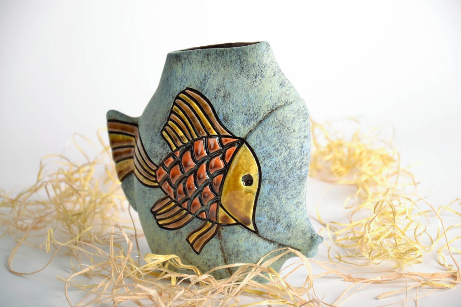 7 inches tall square ceramic vase with Gold fish painting great gift for fisherman 1,25 lb photo 2