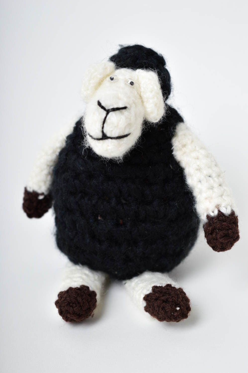 Peluche brebis fait main Jouet mouton au tricot Cadeau enfant Déco chambre fille photo 2