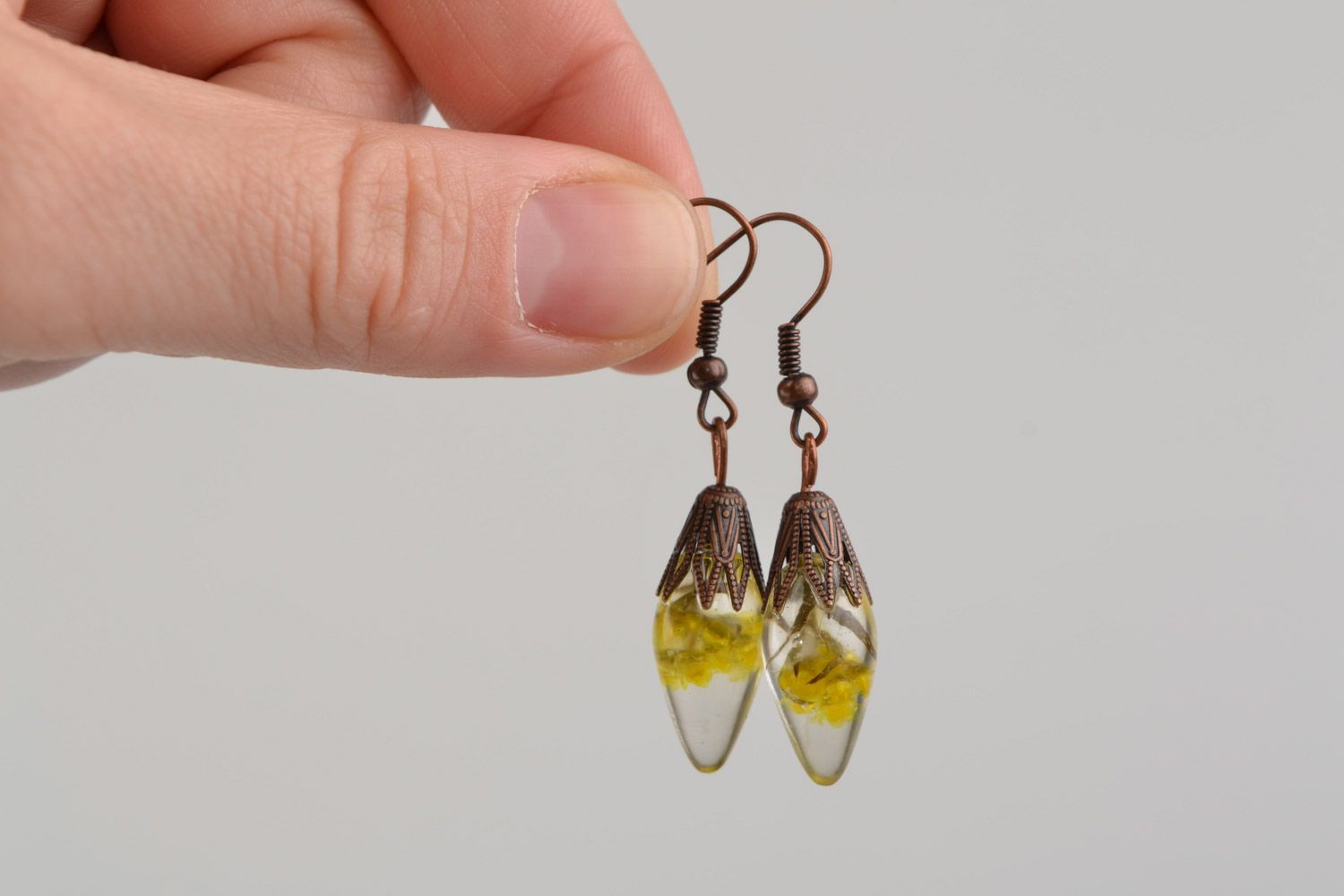 Handmade long drop earrings with helichrysum coated with epoxy photo 2