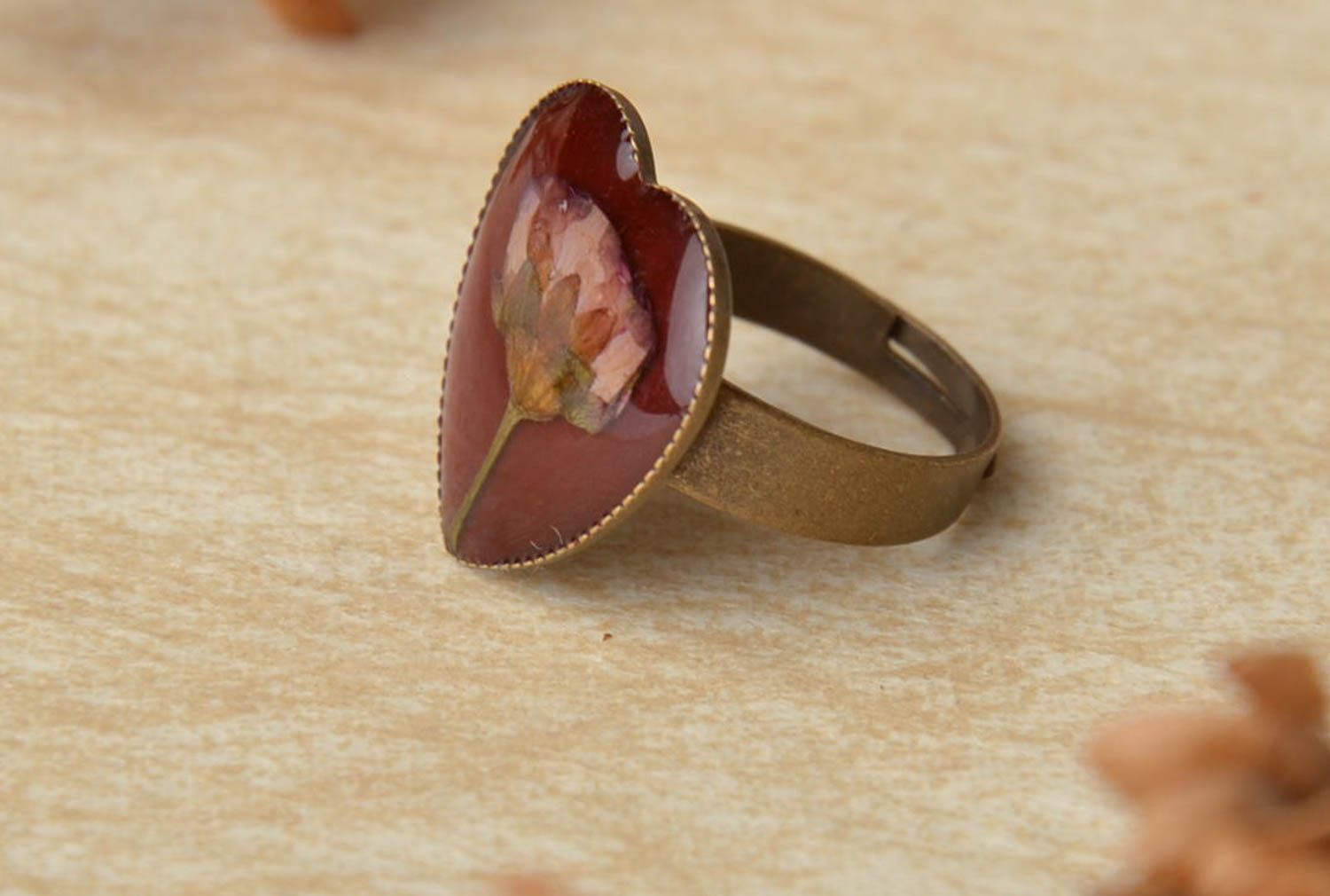Handmade ring with real flowers photo 1