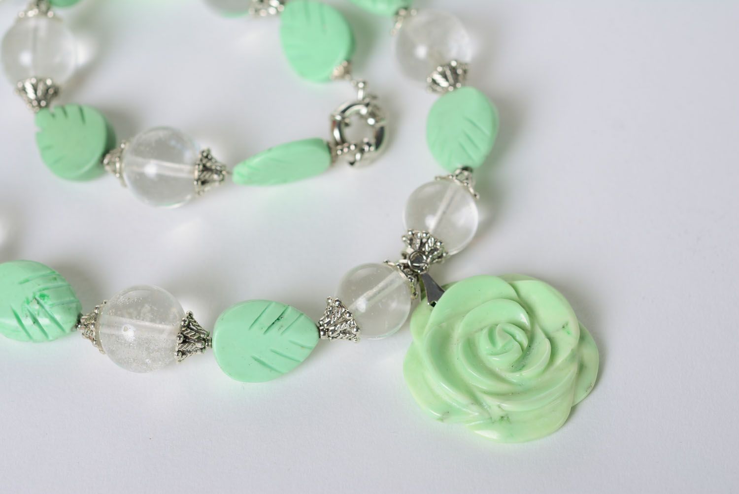 Natural stone bead necklace photo 3
