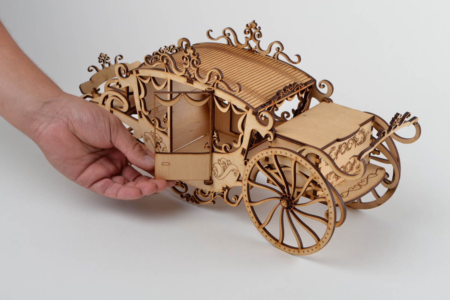 Handmade Rohling zum Bemalen Figur aus Holz Holzfigur zum Bemalen Kutschwagen foto 2