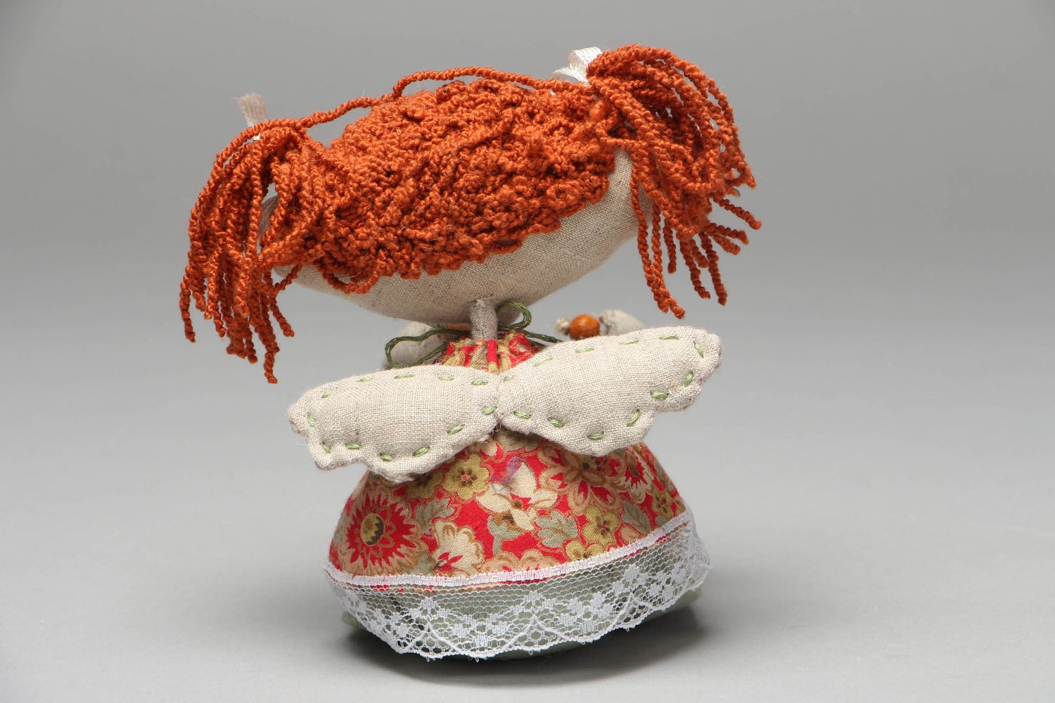 Текстильная кукла ручной работы для интерьера фото 3
