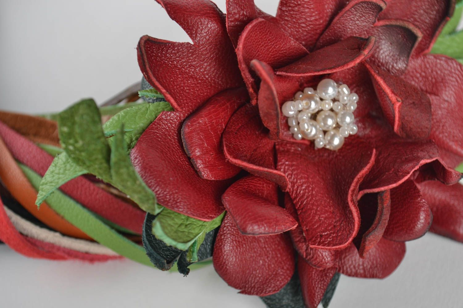 Gros collier en cuir naturel Bijou fait main Cadeau femme design unique fleur photo 3