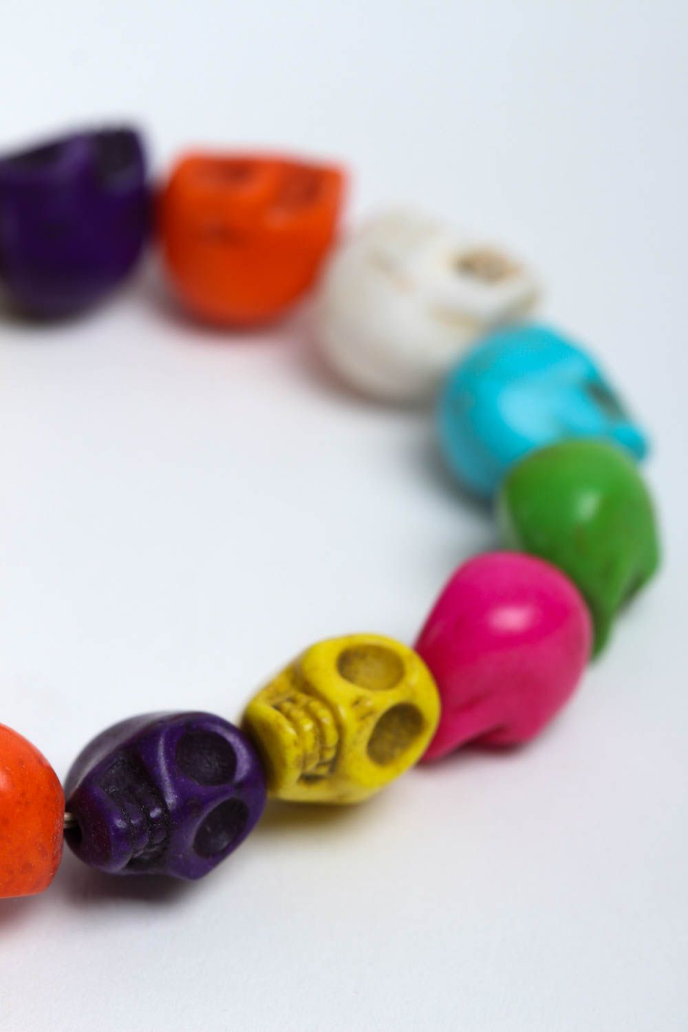 Bracelet multicolore fait main Accessoire fantaisie Cadeau original pour femme photo 4