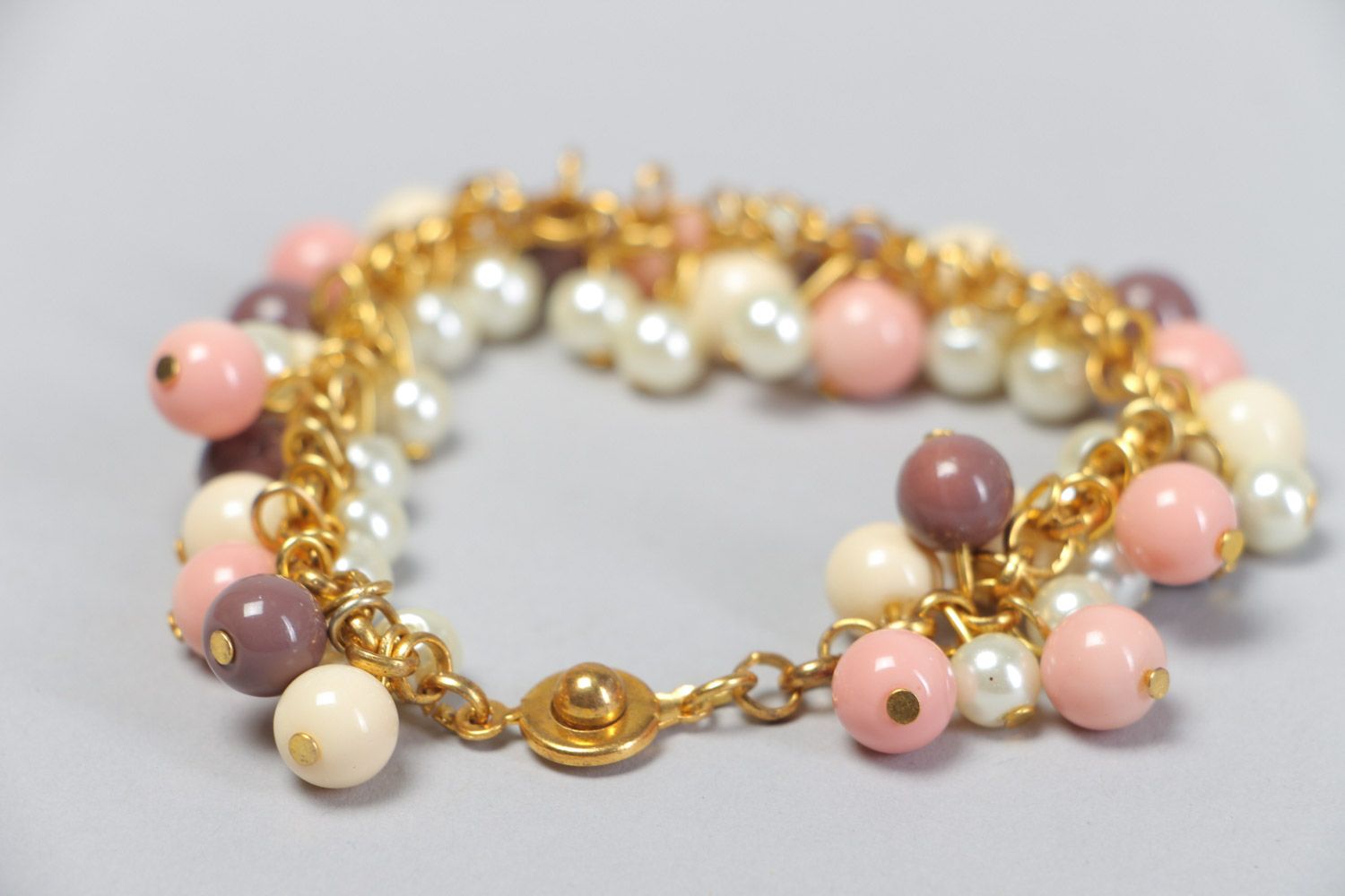 Bracelet en perles fantaisie de couleurs délicates fait main cadeau pour femme photo 3