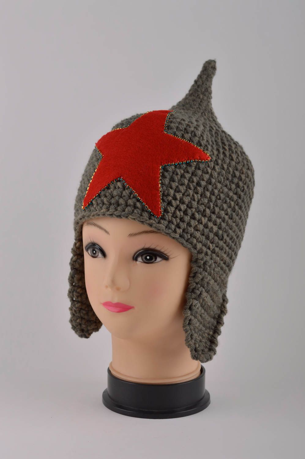Chapeau cache oreille fait main Bonnet tricoté avec étoile Vêtement pour femme photo 2