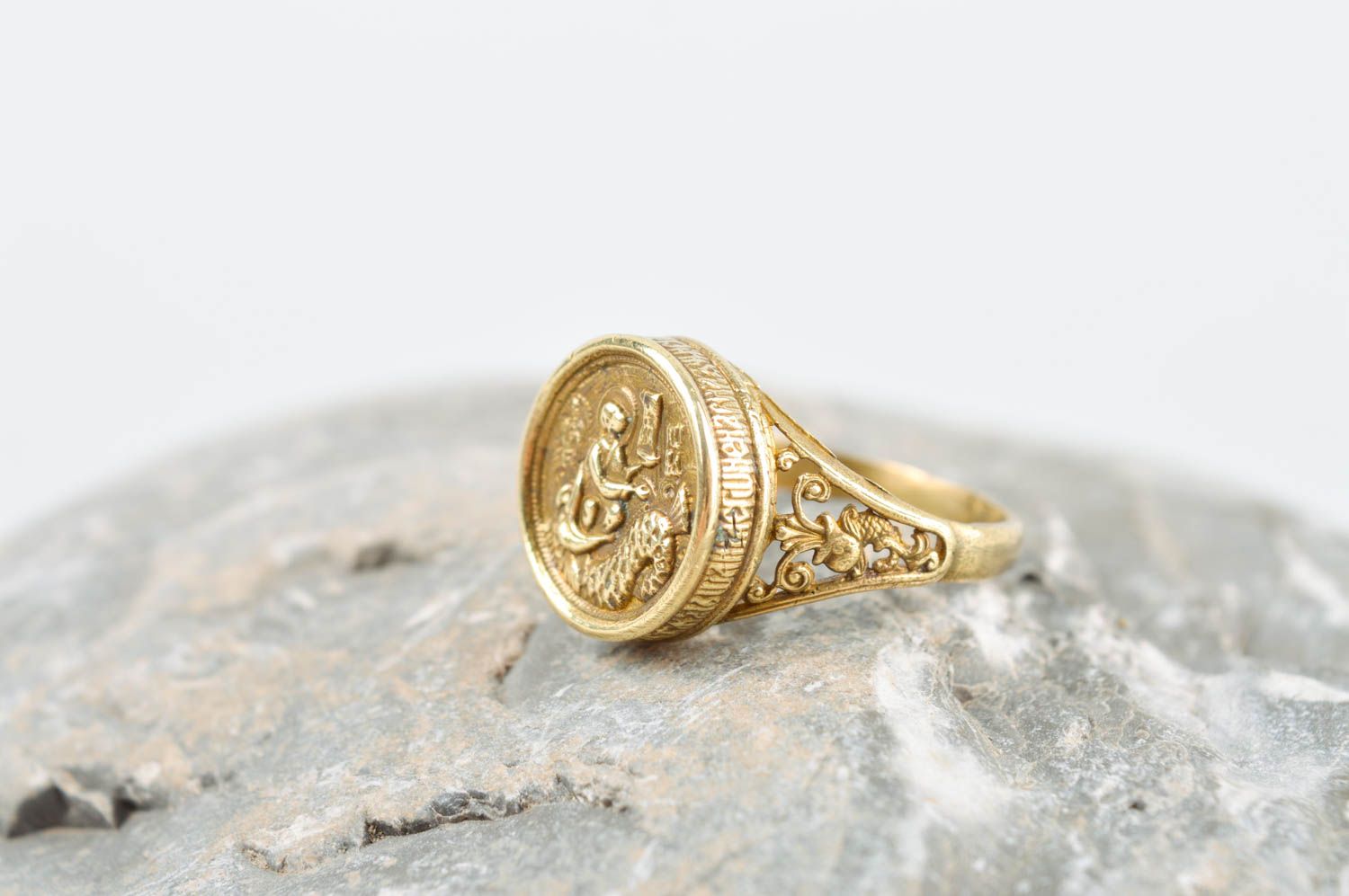 Кольцо ручной работы кольцо из латуни металлическое украшение печать красивая фото 1