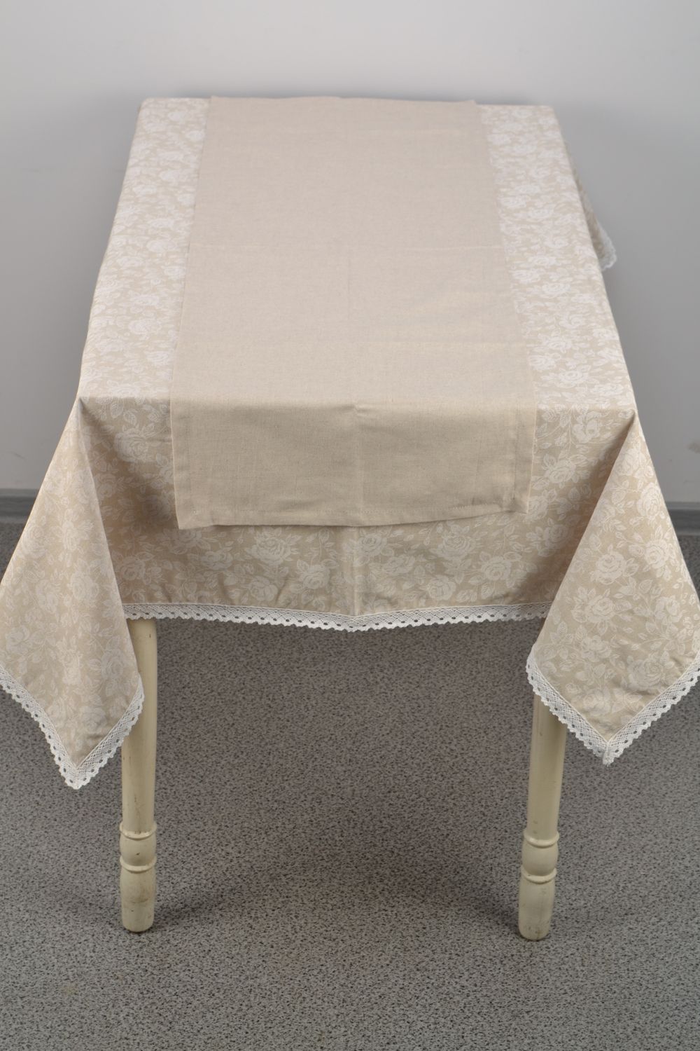 Festive rectangular tablecloth with lace photo 4
