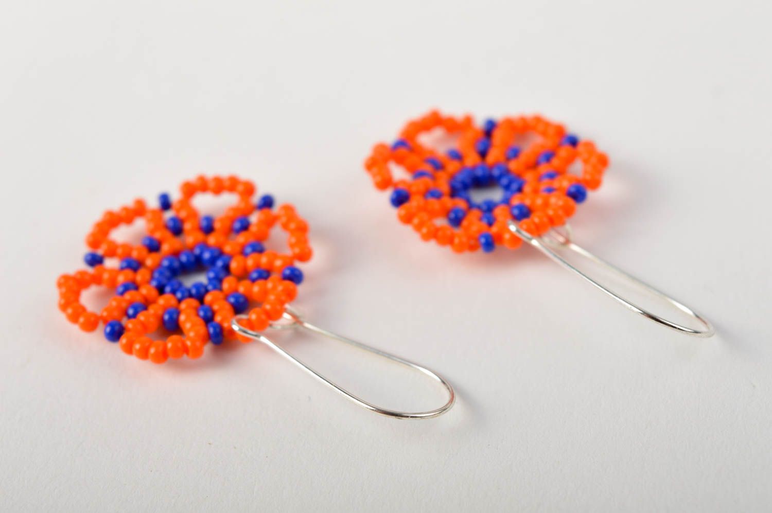 Handmade beaded cute earrings unusual stylish earrings flower jewelry photo 2