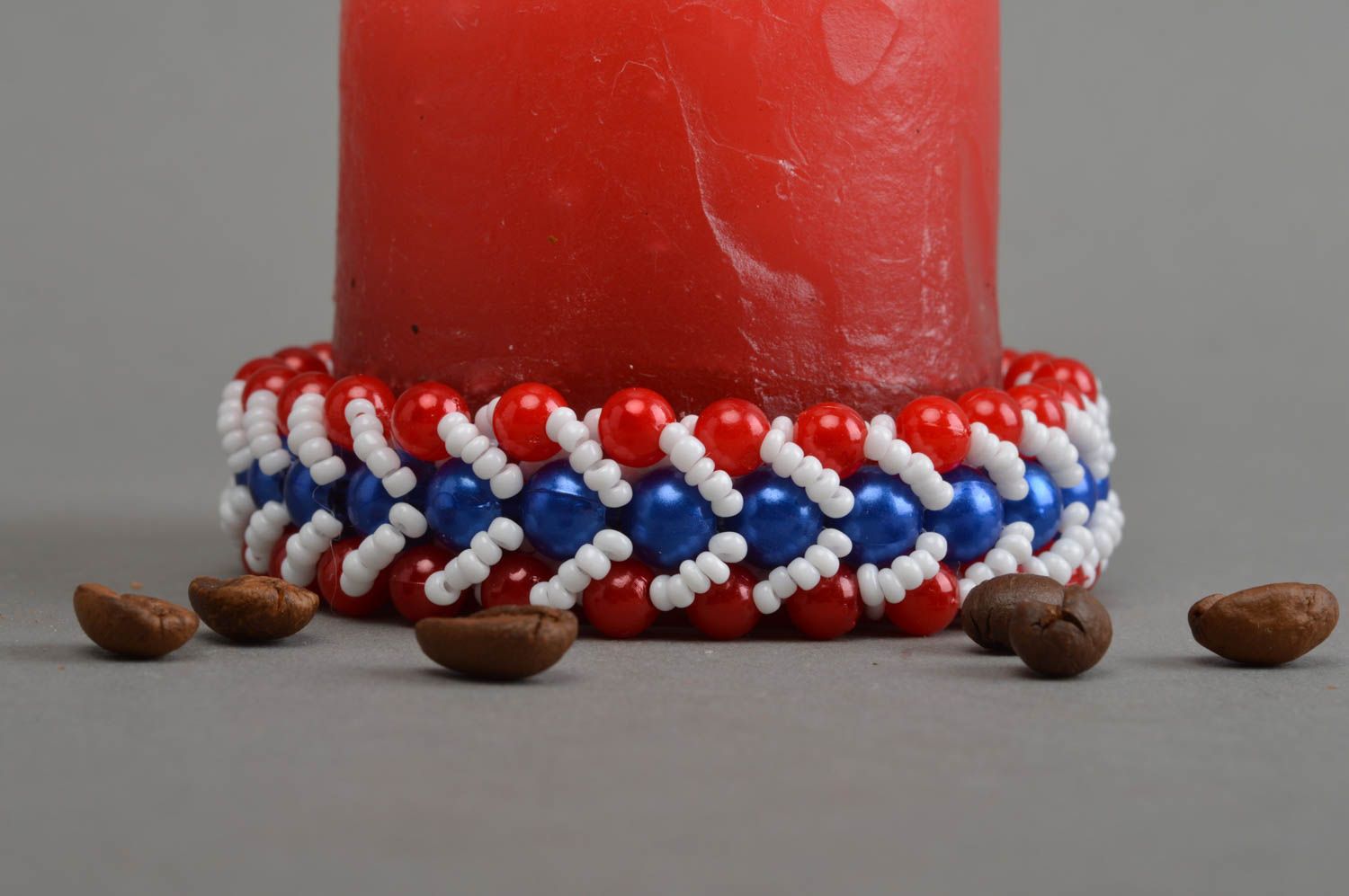 Яркий плетеный браслет из бисера с бусинами украшние на каждый день хенд мейд фото 1
