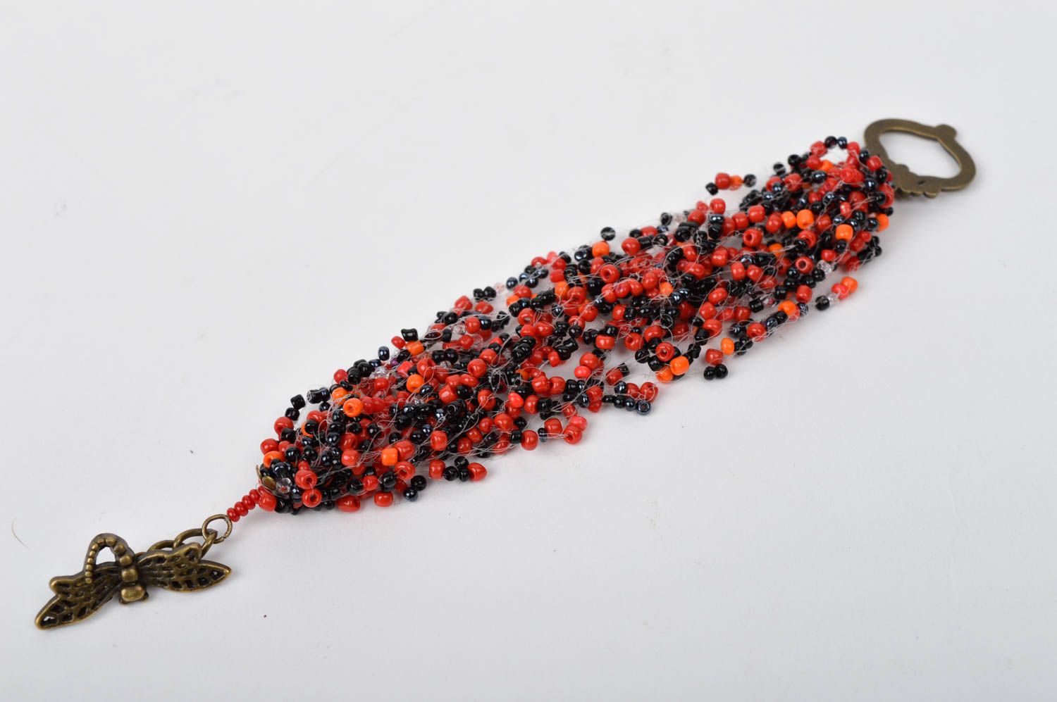 Bracelet mode rouge-noir Bijou fait main en perles de rocaille Cadeau pour femme photo 3