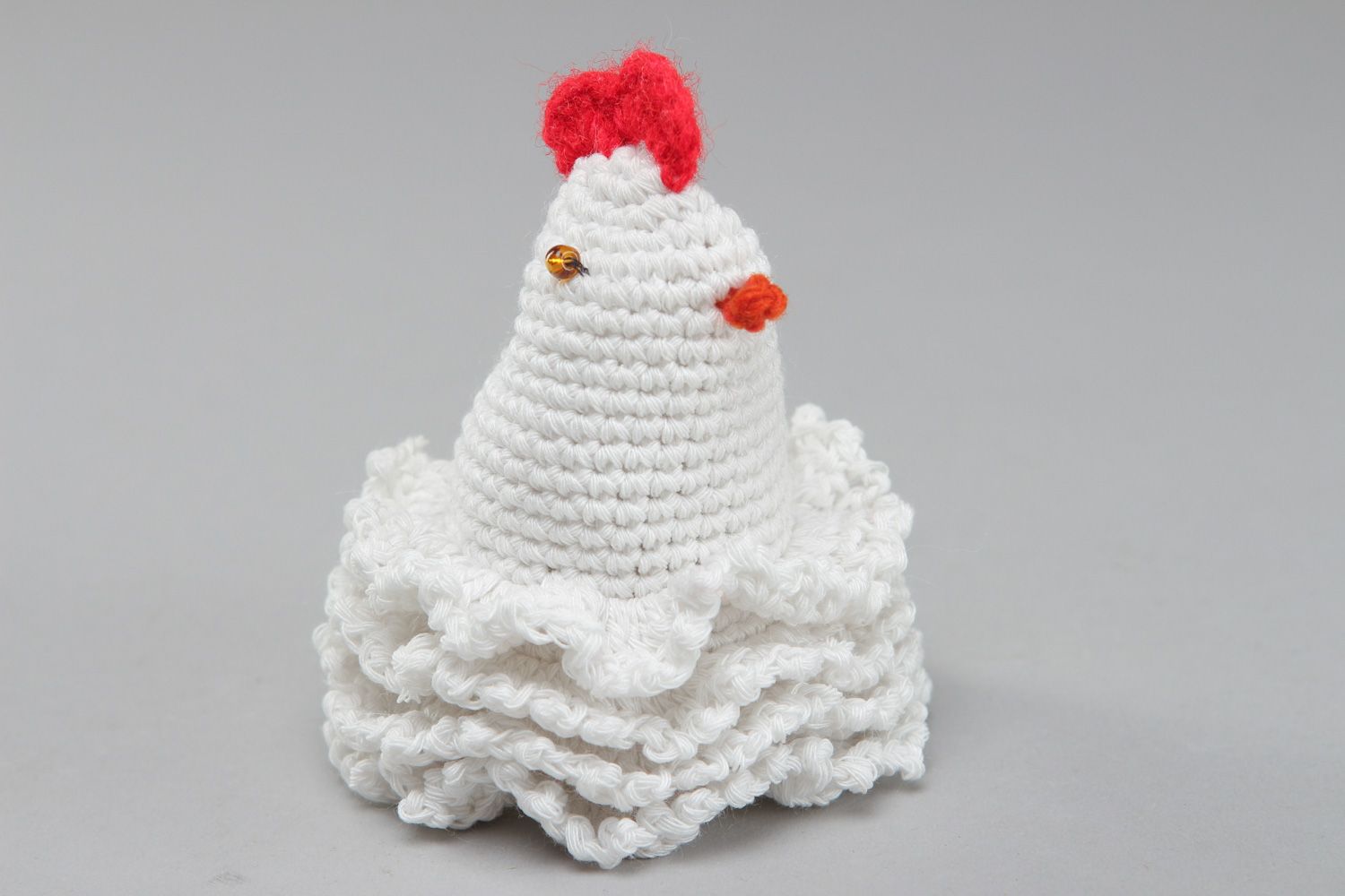 White handmade painted egg cover Easter chicken crocheted of cotton with beads  photo 1