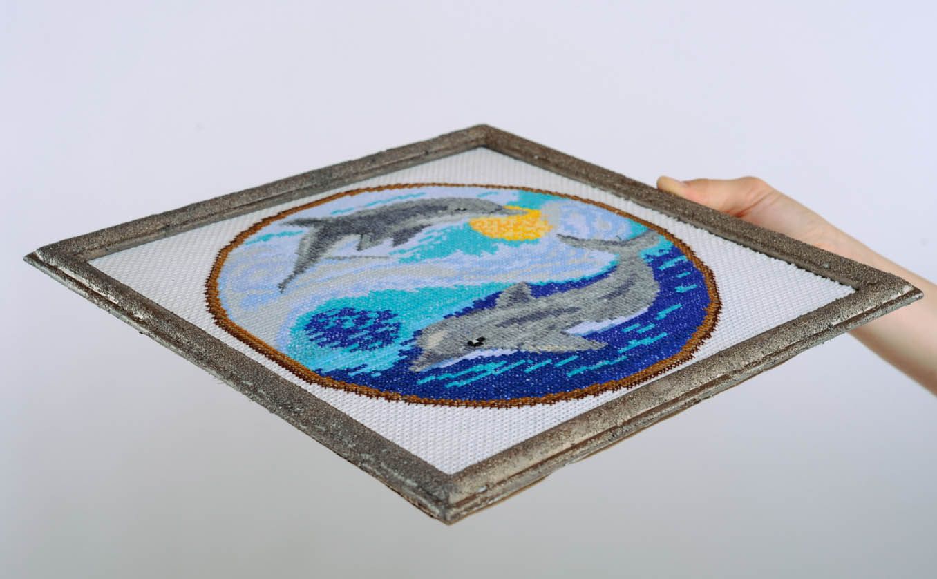 Painting with Cross-stitch embroidery Dolphins yin-yang photo 4