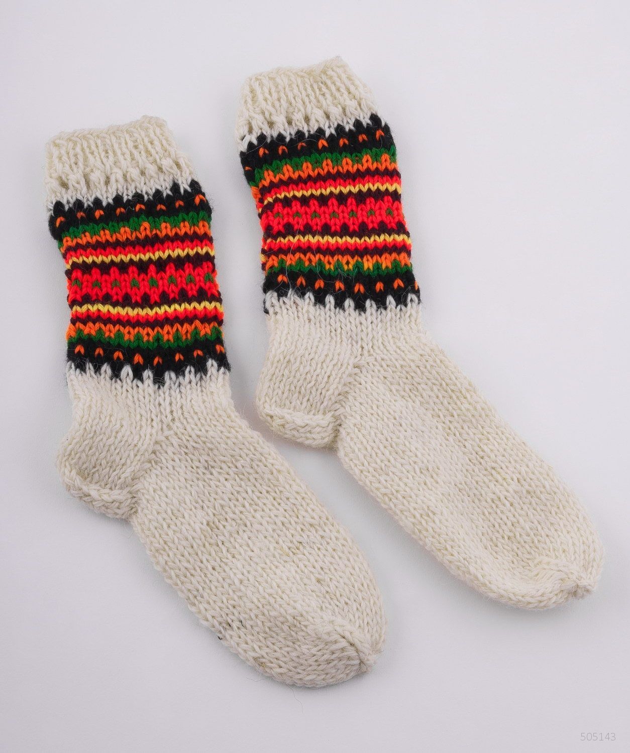 White woolen socks with pattern photo 2
