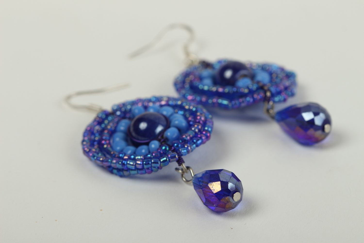 Boucles d'oreilles bleues Bijou fait main perles de rocaille Cadeau pour femme photo 3