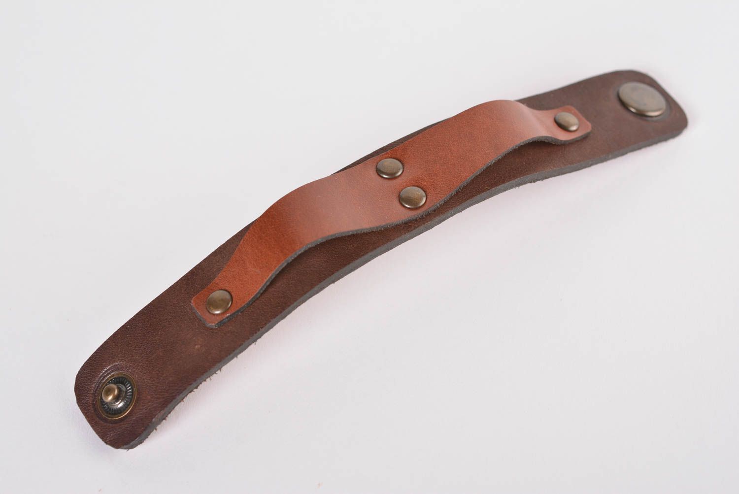 Bracelet cuir Bijou fait main de tons marron Accessoire design de créateur photo 4