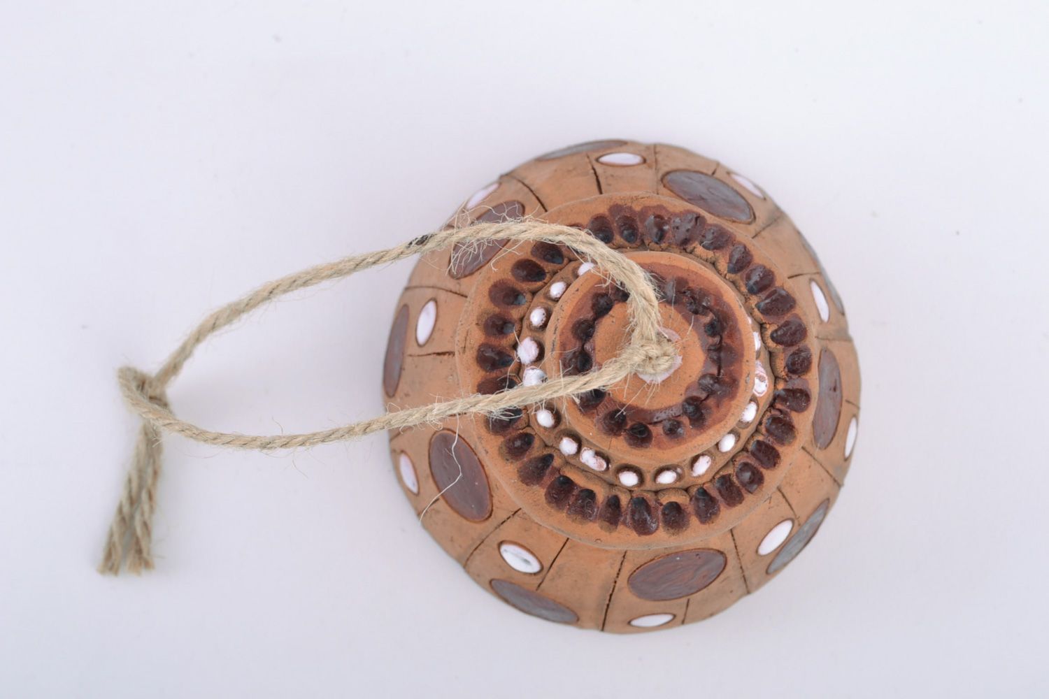 Керамический колокольчик ручной работы из красной глины фото 3