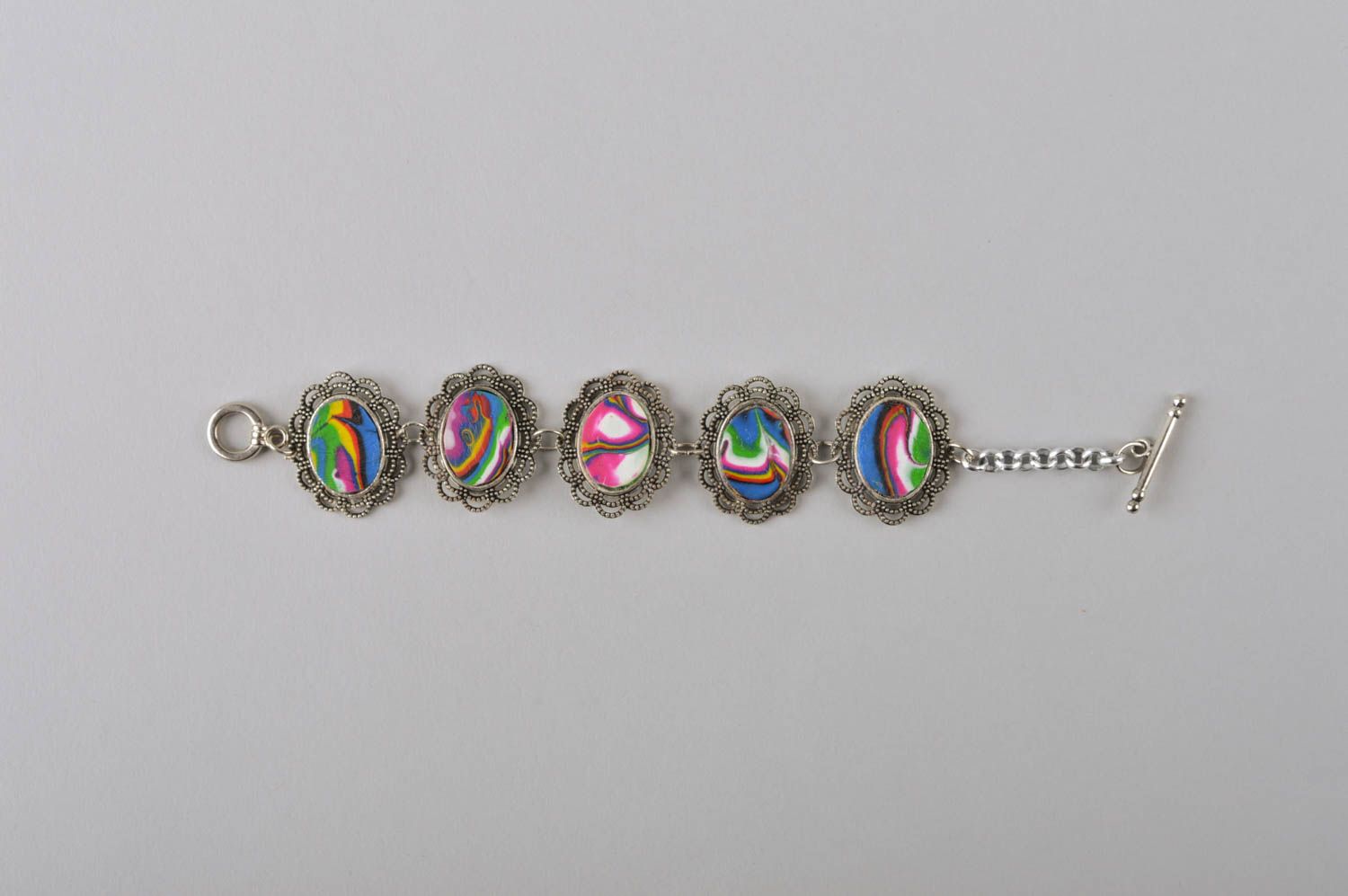 Bracelet multicolore Bijou fait main en métal et pâte polymère Cadeau femme photo 2
