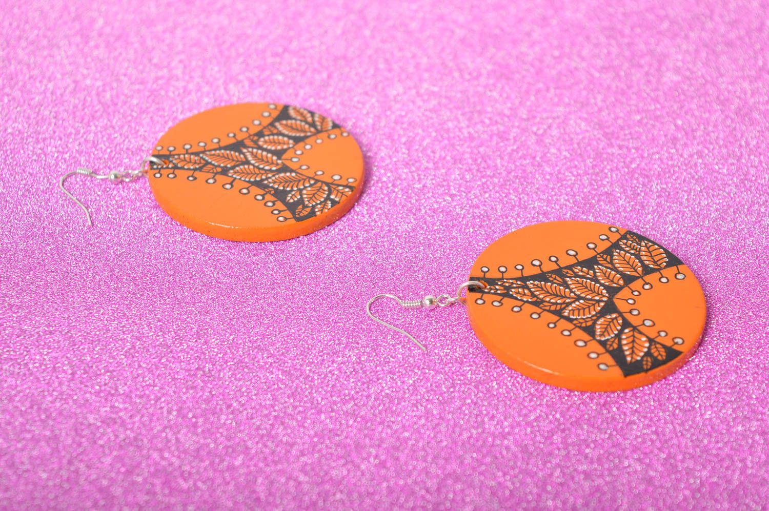 Серьги ручной работы круглые серьги украшение из дерева оранжевые яркие красивые фото 1