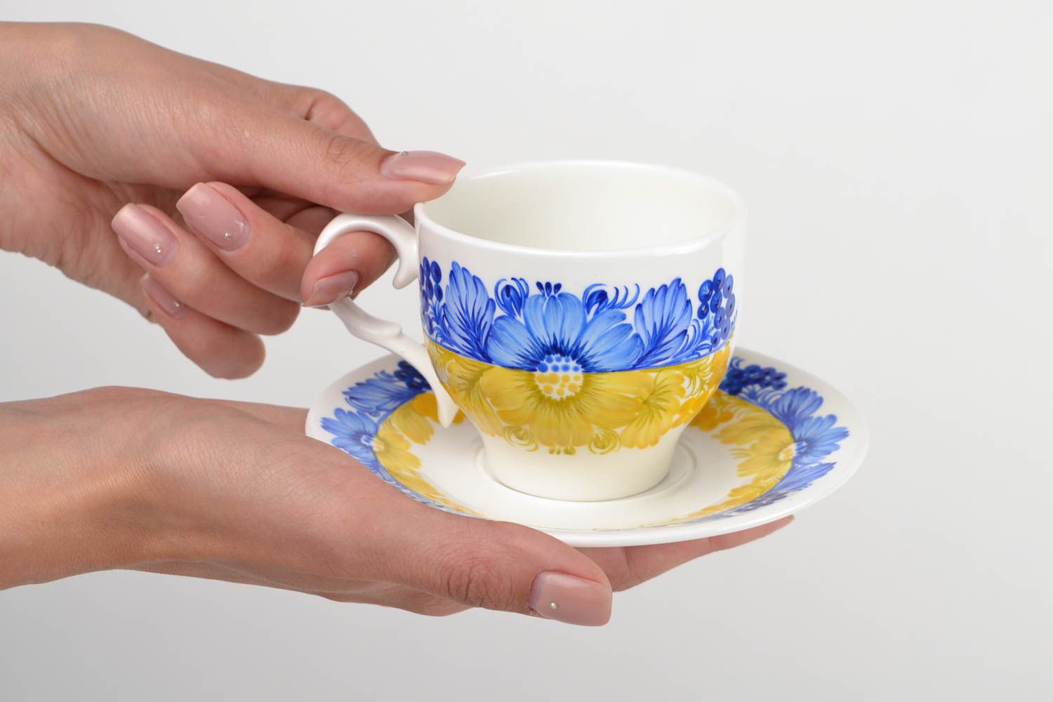 Tasse et soucoupe fait main Tasse à thé Vaisselle design bleu jaune 22 cl photo 2