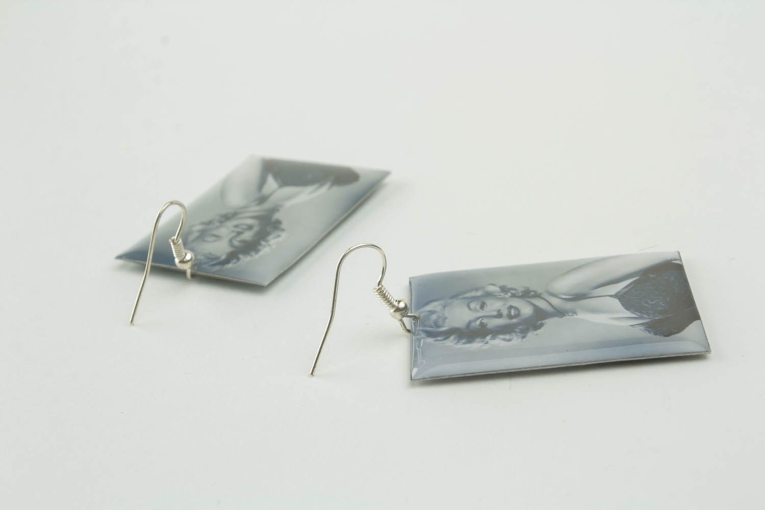 Earrings with Marilyn Monroe picture photo 4