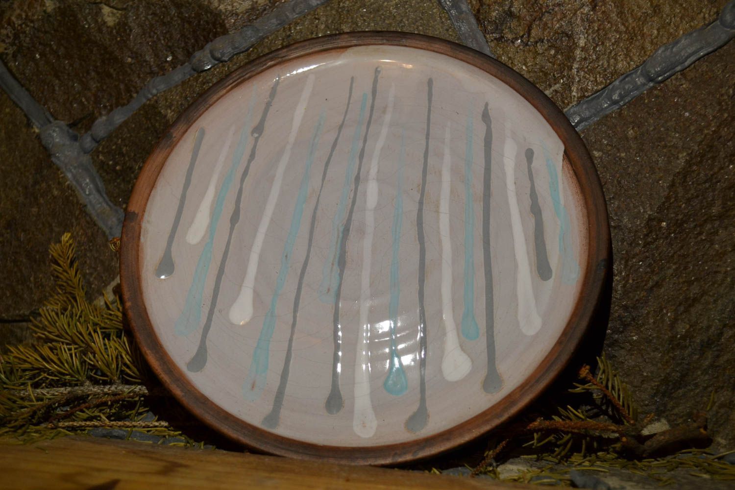 Керамическая тарелка ручной работы глиняная посуда расписная тарелка светлая фото 1