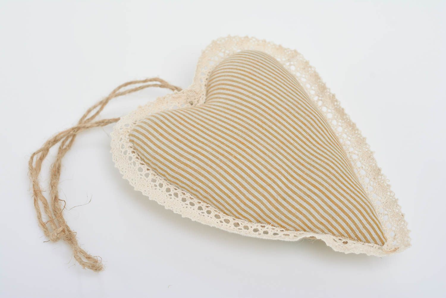 Décoration à suspendre coeur faite main avec pavots pratique en coton petite photo 2