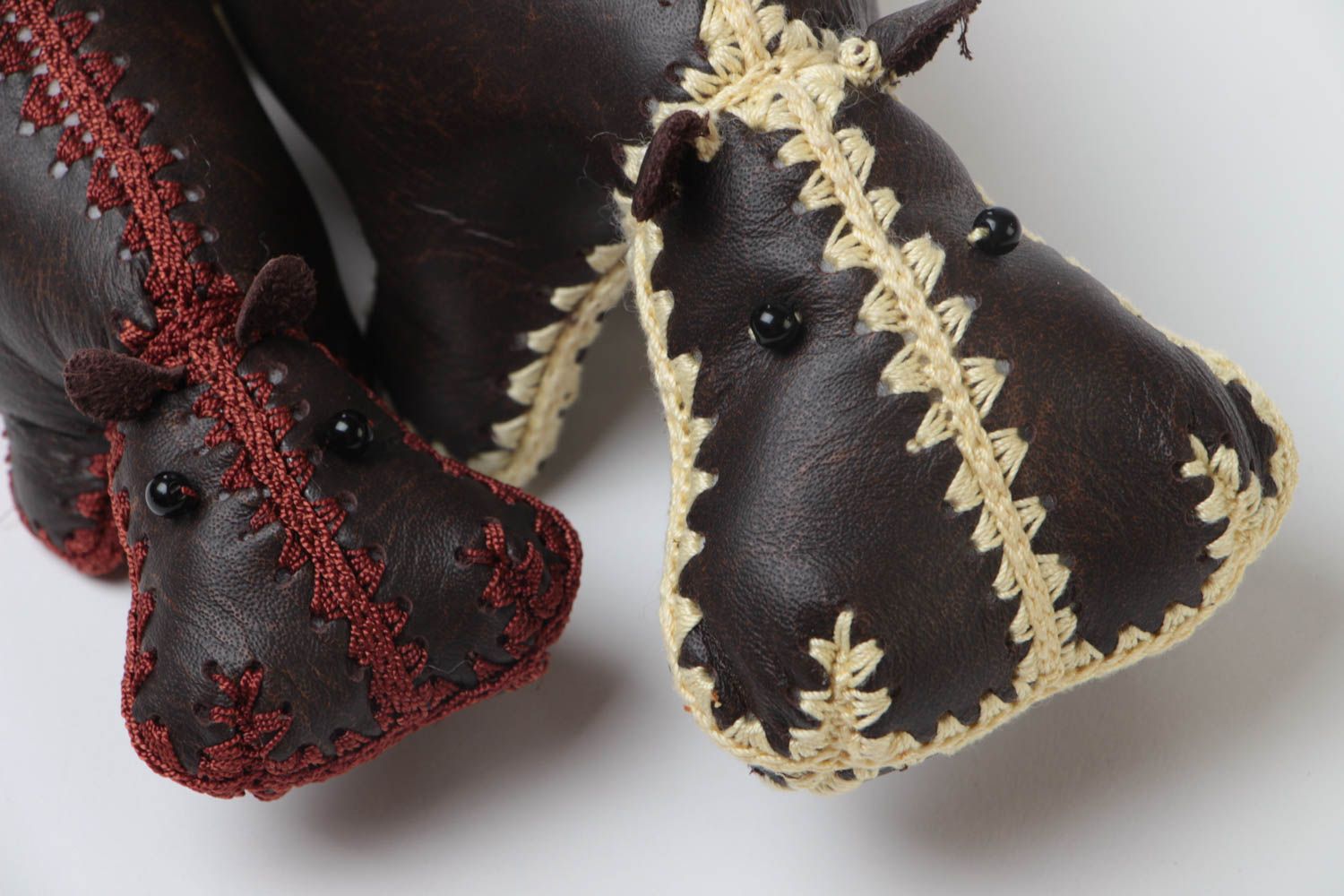 Set of 2 handmade designer dark leather soft toys big and small hippos photo 3