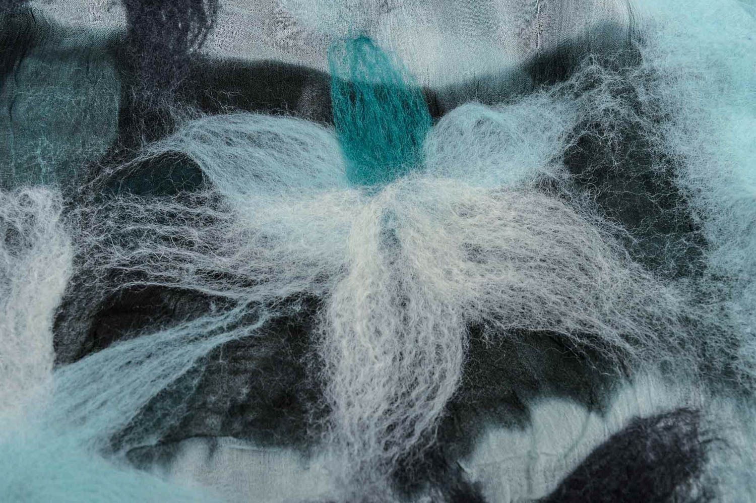 Écharpe femme bleu gris Châle fait main Idée cadeau viscose laine soie à motif photo 5