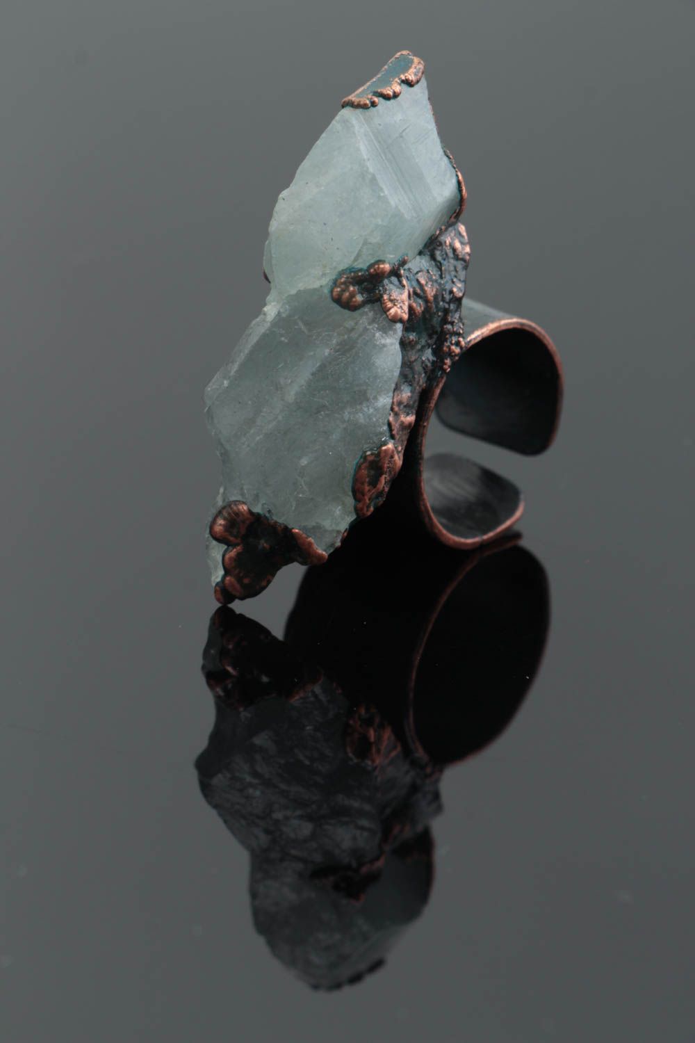Handmade Ring aus Metall mit Naturstein Topas groß samt galvanischer Bedeckung foto 1
