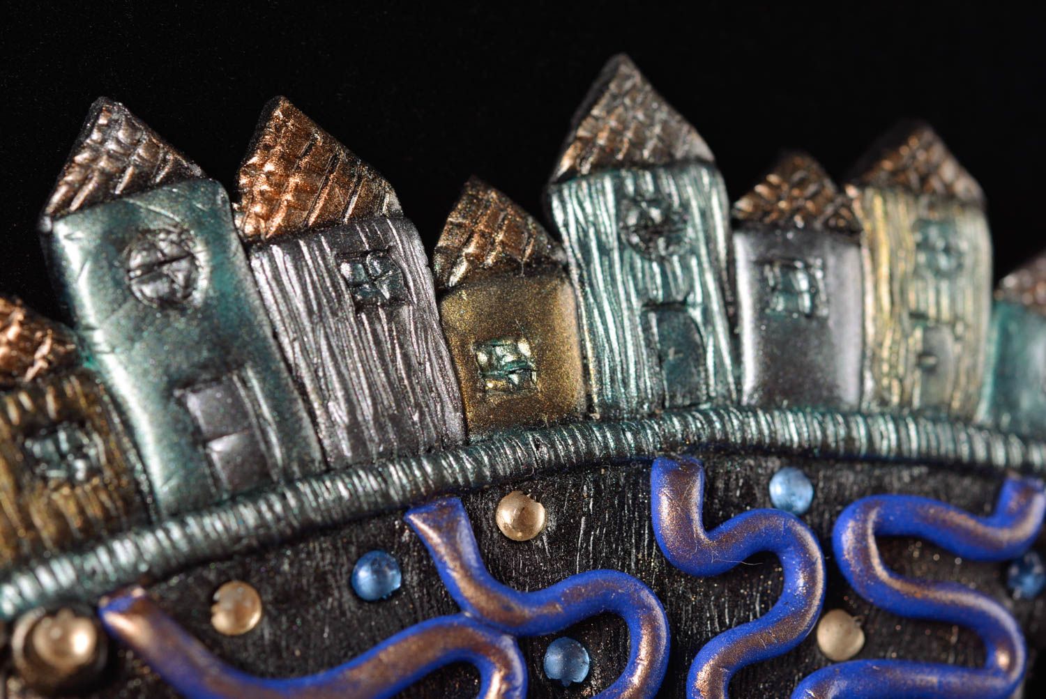Stylish handmade plastic pendant ancient pendant design cool jewelry trends photo 3