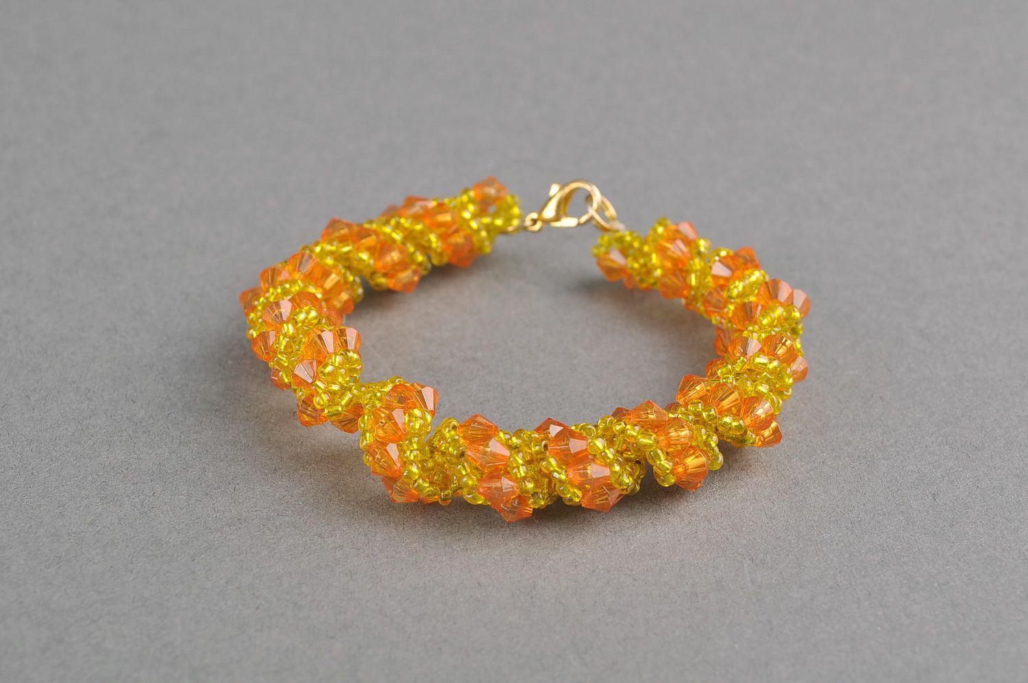 Braided bracelet made from Italian beads photo 1
