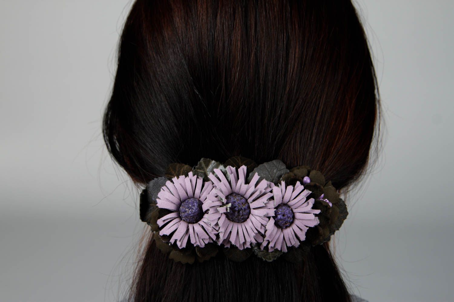 Handmade Haarspange Leder Damen Modeschmuck Schmuck für die Haare mit Blumen  foto 2
