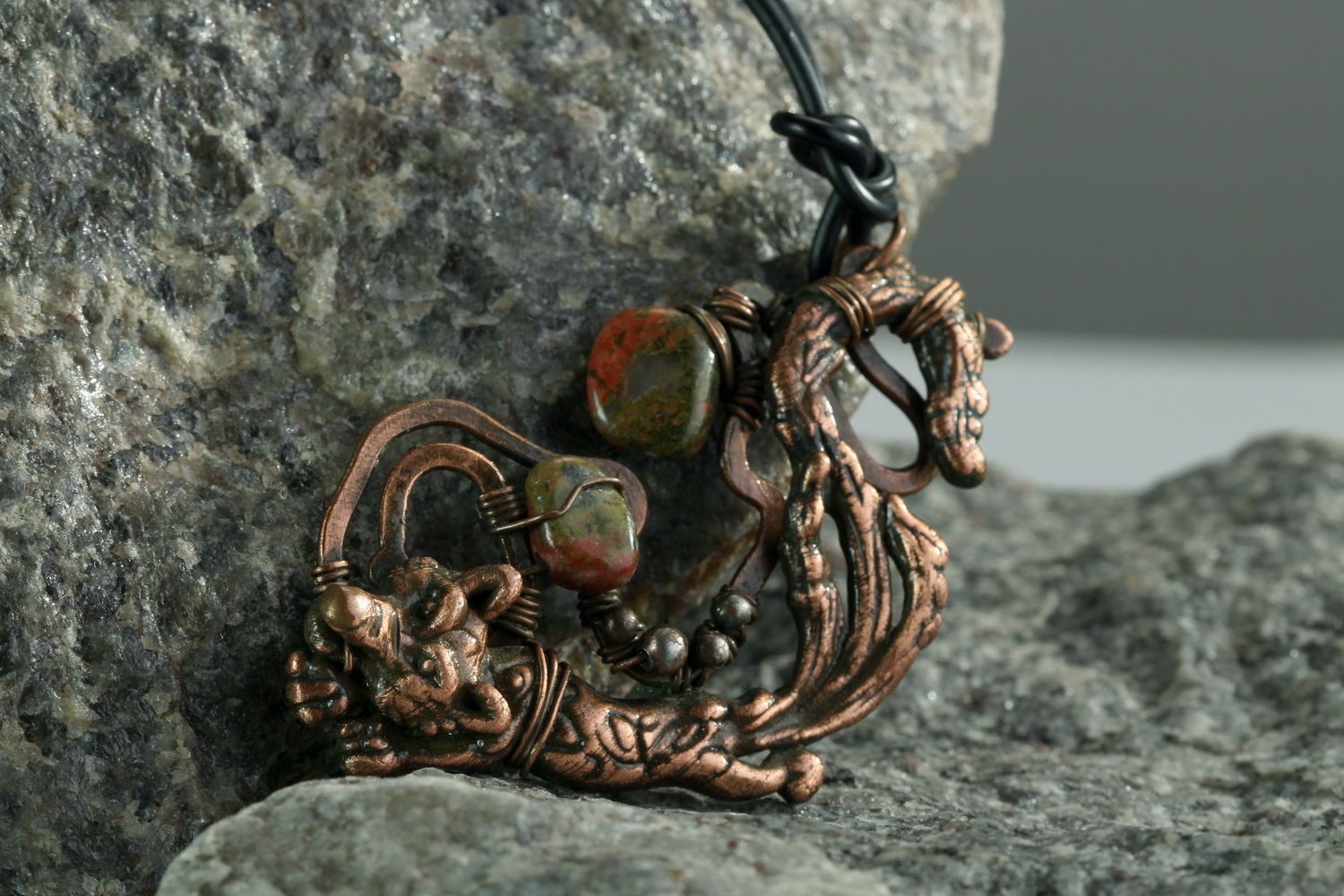 Copper pendant with unakite photo 3